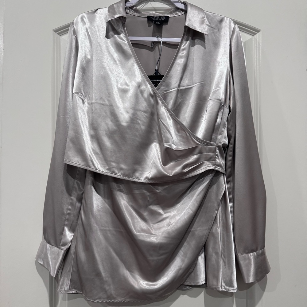 Rachel Zoe Metallic Silver Wrap Blouse Skirt 2 piece Set Size Medium